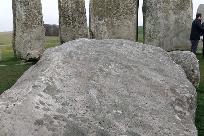 Stonehenge & Bath Private Day Tour from London - How the private guide changes the whole day