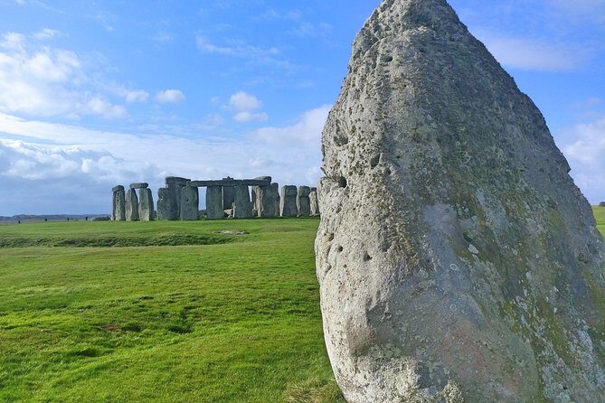 Stonehenge Half-Day luxury guided tour from Bath for 2-8 - Why this Bath-to-Stonehenge tour feels genuinely premium