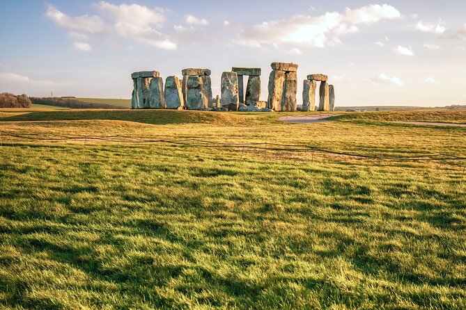 Stonehenge Private Immersive Audio Guide - What could go wrong (and how to protect yourself)