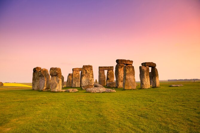 Stonehenge Special Access Guided Evening Tour from London - Avebury Stone Circle: a tiny village stop with time to breathe