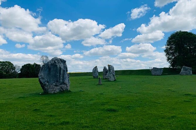 Stonehenge Special Access Guided Evening Tour from London - Entering the inner circle at Stonehenge: your guided hour when it’s closed