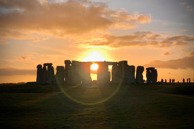 Stonehenge Special Access Guided Morning Tour from London - Why the 8:00am Stonehenge slot feels worth the price
