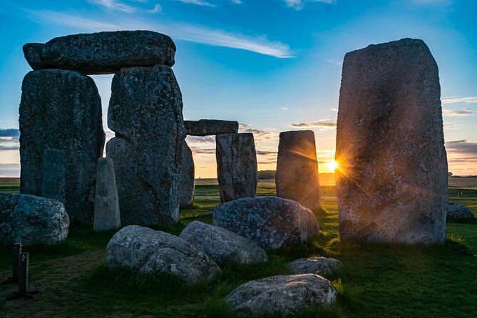 Stonehenge Special Access Guided Morning Tour from London - Getting out of London early from Earl’s Court Station