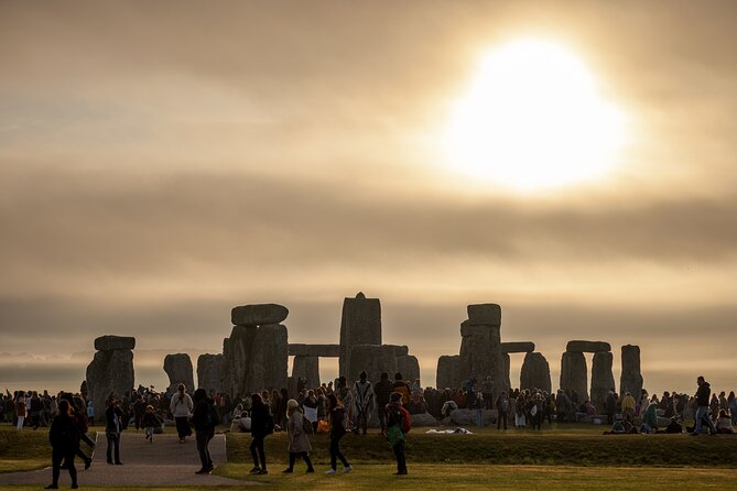 Stonehenge Summer Solstice Tour from London: Sunset or Sunrise Viewing - Coach comfort, walk difficulty, and the small stuff that matters