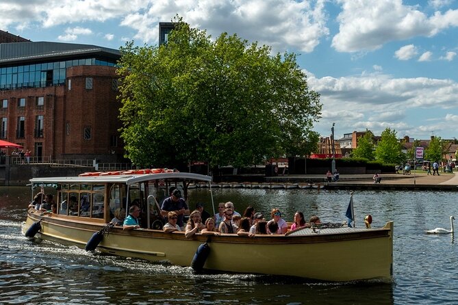 Stratford-upon-Avon: River Cruise and City Audio Tour - The 30-Minute River Avon Cruise: Timing, Views, and Photo Opportunities