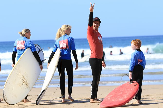 Surf Lesson - Small groups and real feedback: why the 1–8 ratio helps your learning curve