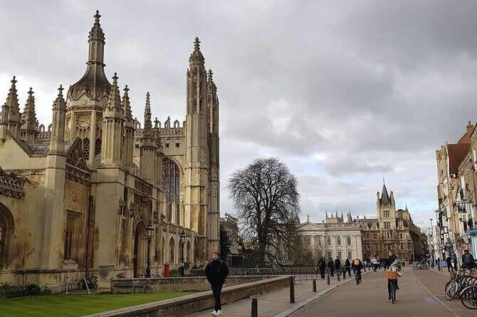 Tangential Cambridge: Group Walking Tour of Sights and Highlights - Meet at Emmanuel College, Then Walk Toward the River Cam