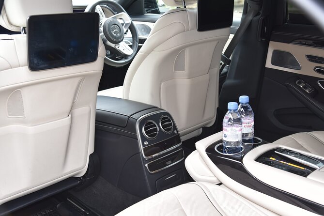 Taxi: Heathrow Airport To or From London - Car Comfort: Air-Conditioning, WiFi, and Little Practical Wins