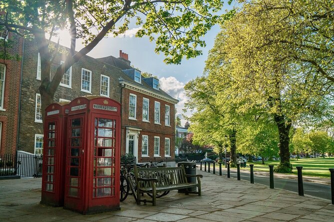 Ted Lasso Inspired Private 4-hour Tour in Richmond - Richmond-upon-Thames: the show’s vibe works in real life