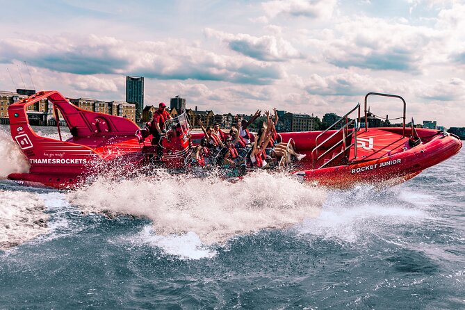 Thames High-Speed Zone Speedboat in London - The onboard vibe: comedy, commentary, and music that matches the motion