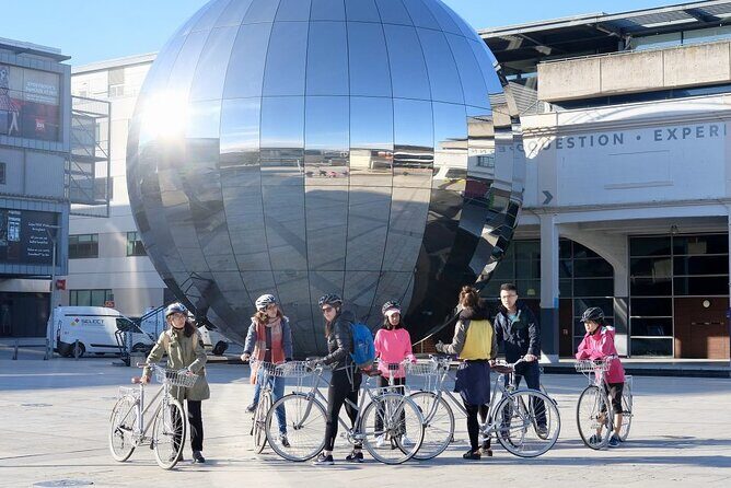 The Best of Bristol Bike Tour - Getting set up fast: bikes, helmets, and where you meet