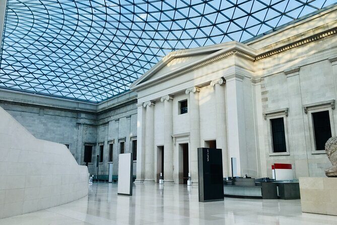 The British Museum: a highlights tour with a TV historian - Your 3-hour highlights route: from world-famous objects to the stories behind them