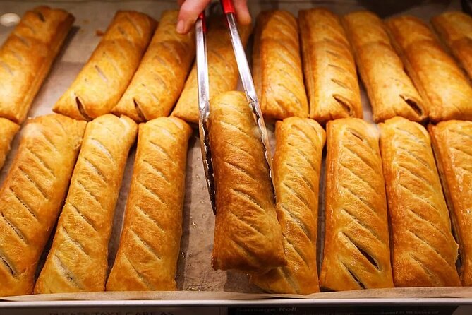The City of London Food Tour with 10+ Tastings - Why this City of London food-and-walk style works