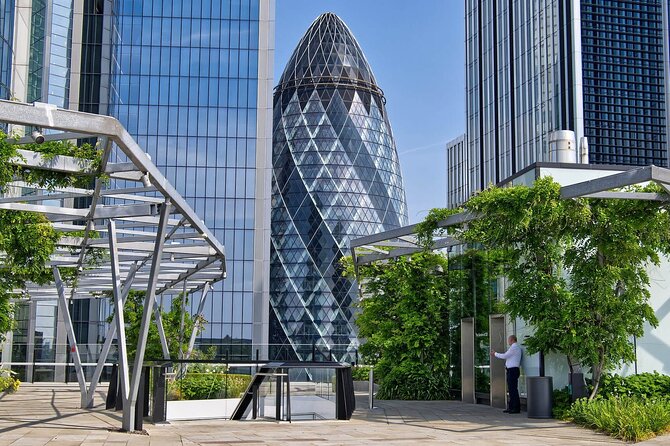 The City of London Food Tour with 10+ Tastings - Stop 2: Tower of London area, plus the best chances for photos