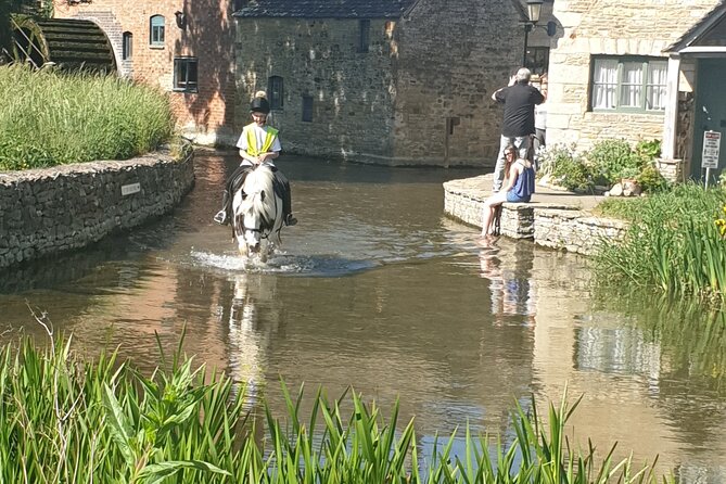 The Cotswolds England Bus Tour - What’s included (and what you’ll need to plan for)