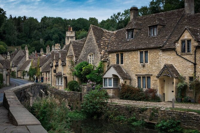 The Cotswolds Guided Day Tour from London - Burford: where your hour goes fast (in a good way)