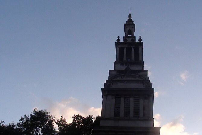 The Fading Light London Ghost Walk - Price and value: $16.44 for 13 story stops with no extra entry fees