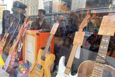 The Great British Rock and Roll Walking Tour - Price and logistics you should actually care about
