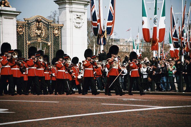 The History of London City Center Exclusive Guided Walking Tour - London City Center, explained on a 2.5-hour walk
