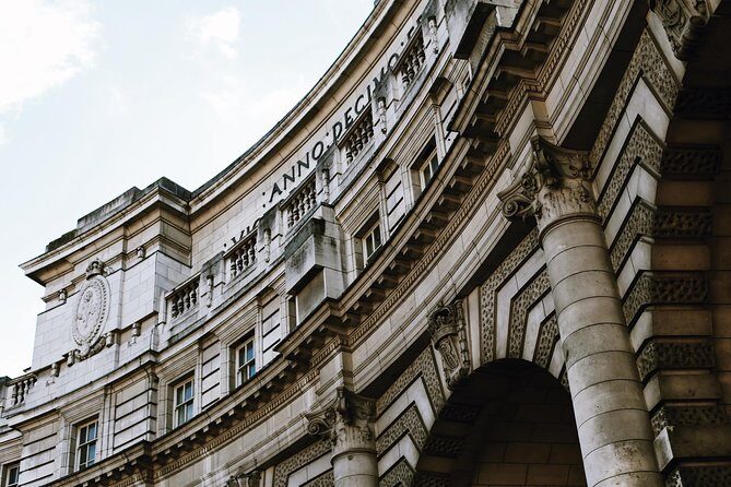 The History of London City Center Tour Semi-Private 12ppl Max - Buckingham Palace: How a Working Royal Residence Fits Into Your Route
