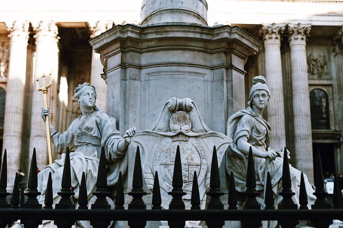 The Old City of London - Exclusive Guided Walking Tour - Meeting at Temple Station and Getting Your Route Started