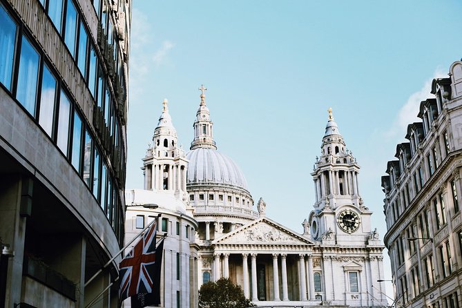 The Old City of London Guided Walking Tour Semi-Private 12ppl Max - Following the Roman wall traces in the City of London