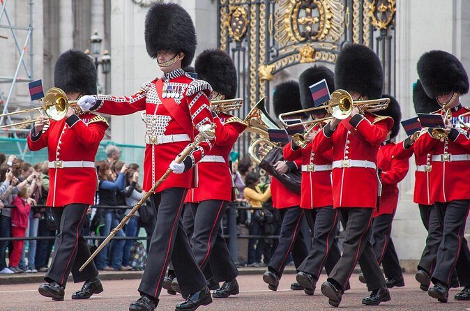 The Original Royal Changing of the Guard Experience - The Crown Filming Locations: When TV Becomes a Street Map