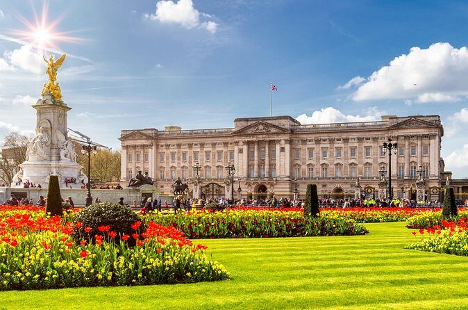The Original Royal Changing of the Guard Experience - The Site Associated With Big Royal Events
