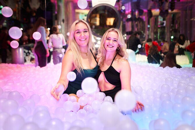 The Original Shoreditch Pub Crawl - Smart-casual dress code and valid ID: the practical rules
