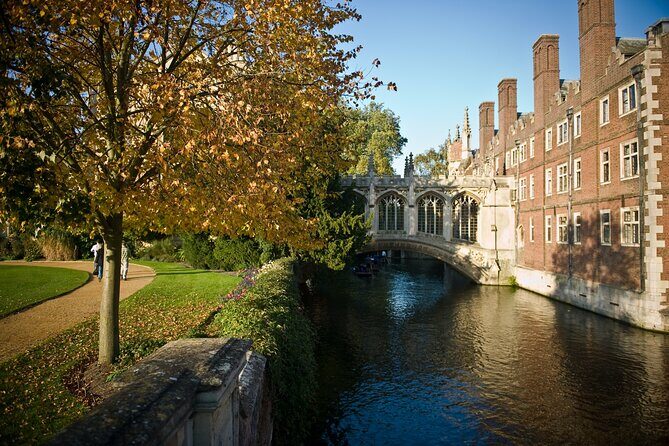 The Original Uncomfortable Cambridge™ Tour - Group size, timing, and pace: how to enjoy it without rushing