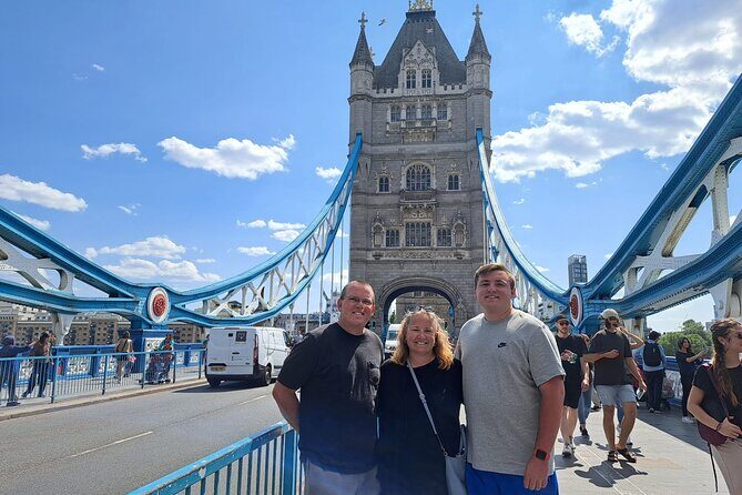 The Premier Classic London: Private 4-Hour Tour in a Black Cab - Downing Street and Parliament Square energy at street level