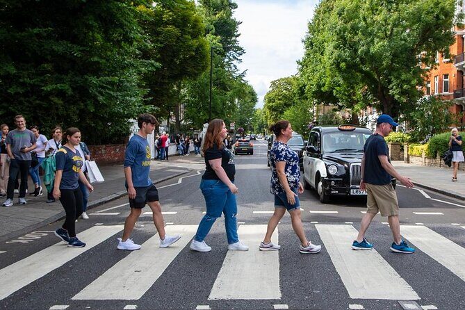 The Premier Classic London: Private 4-Hour Tour in a Black Cab - The Changing of the Guard: when you’ll see it and where