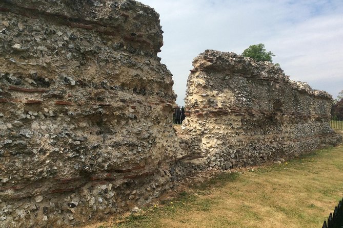 The Roman City of St Albans Private Tour - St Albans Cathedral: the pilgrimage story and a smart-casual requirement