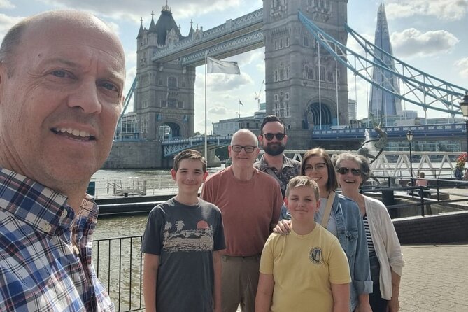 The Total London Private Taxi Tour Experience - Shakespeare’s Globe, St Paul’s dome, and Tower Bridge shots