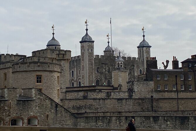 The Tower of London - Small Group Tour with a Local Expert - Crown Jewels: more than just shiny objects