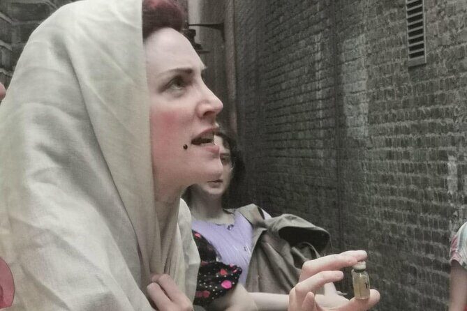 Theatrical Walking Tour with Harlots, Strumpets and Tarts - Who should book this (and who should skip it)