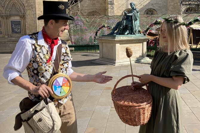 Time Traveller's Walking Tour of York - Morning Tour - The souvenir trophy and photo breaks: how the tour stays fun