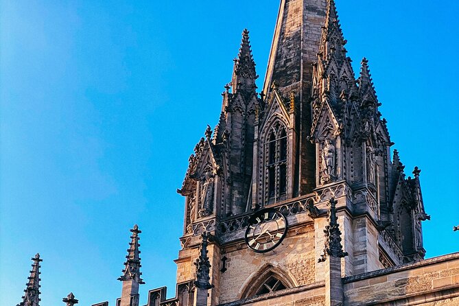 Top 10 Oxford Highlights with Divinity School and New College - Bridge of Sighs and Hertford College: a famous name, viewed the practical way