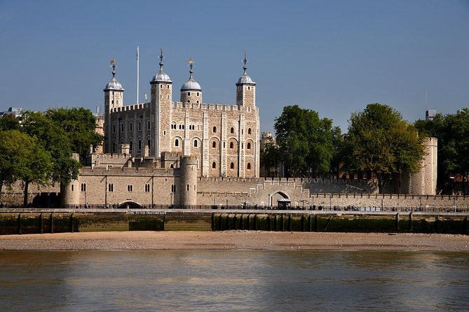 Tower of London and Crown Jewels Exhibition Ticket - Where This Ticket Offers Best Value (and Where It Can Miss)