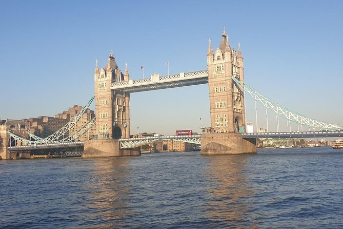 Tower of London and Tower Bridge Private Tour - Tower of London: The Fortress Tour That Brings the Stories Together