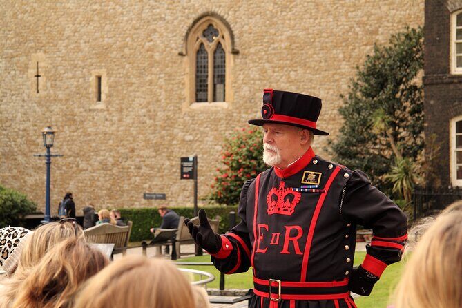 Tower of London: Crown Jewels & Beefeater Opening Ceremony - The White Tower and the wards: Norman architecture plus photo time
