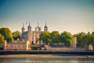 Tower of London Fully Guided Private Tour - Getting to the meeting point at Tower Hill