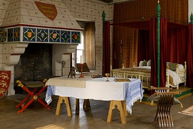 Tower of London Guided Tour with Beefeater Meet & Crown Jewels - Key highlights to know before you go