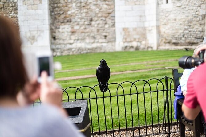 Tower of London Guided Tour with Beefeater Meet & Crown Jewels - Enter Tower of London with a plan (and fewer headaches)