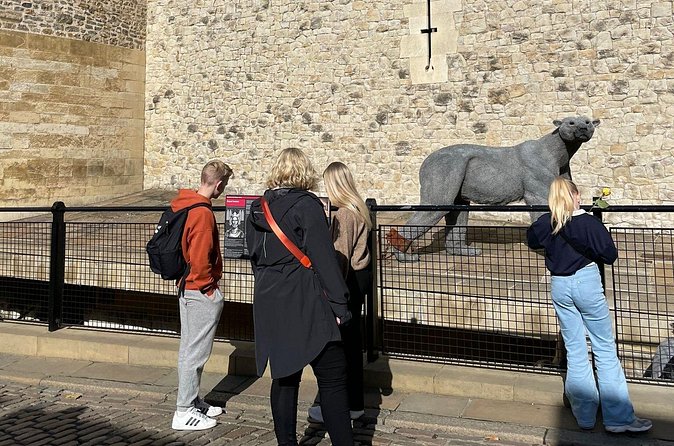 Tower of London Private Guided Tour for Kids and Families - Should you book this private Tower of London tour for your family?