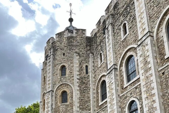 Tower of London Private Tour for Families and Friends - Stop 1: The Tower of London entrance, fortress mood, and panoramic views