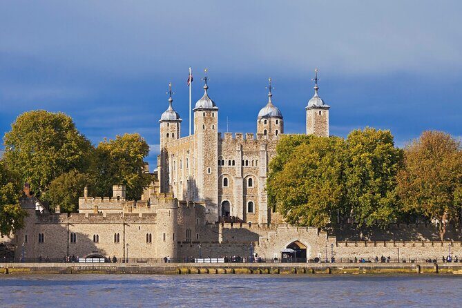 Tower of London Tickets with Thames River Cruise Ride - Price and value: what $95 buys you in real terms
