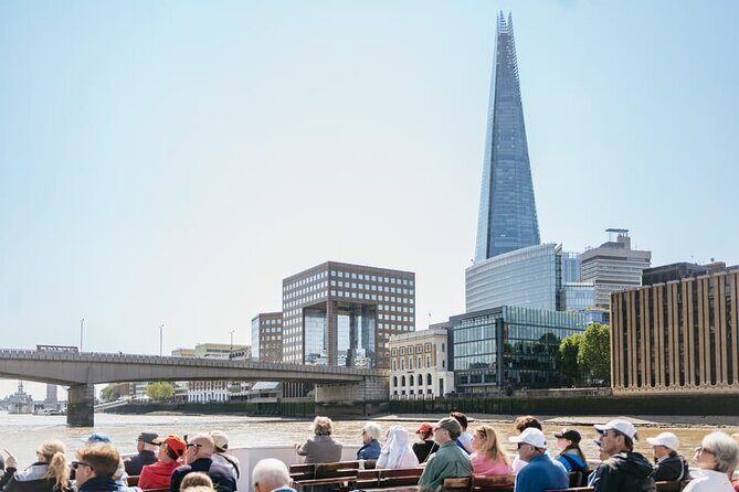 Tower of London Tickets with Thames River Cruise Ride - Practical tips for smooth entry (ID and e-tickets)