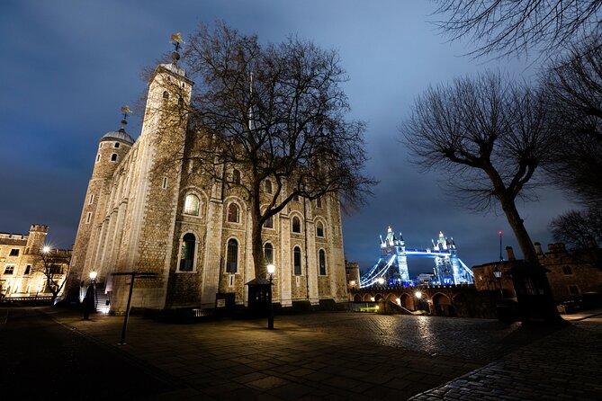 Tower of London: VIP After Hours Access & Ceremony of the Keys - After-hours calm at 8:30pm: what the VIP format changes