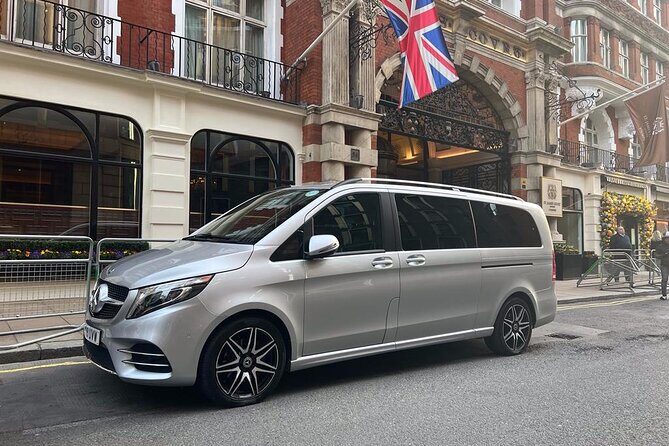 Transfer from Heathrow Airport to London hotel on private car - Traffic Reality on the London Route: Expect Delays, Not Surprises